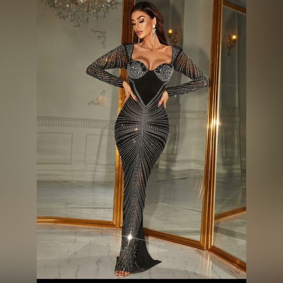 Party wear - Picture 5 of 6